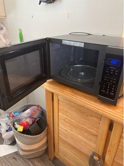 Microwave; excellent condition