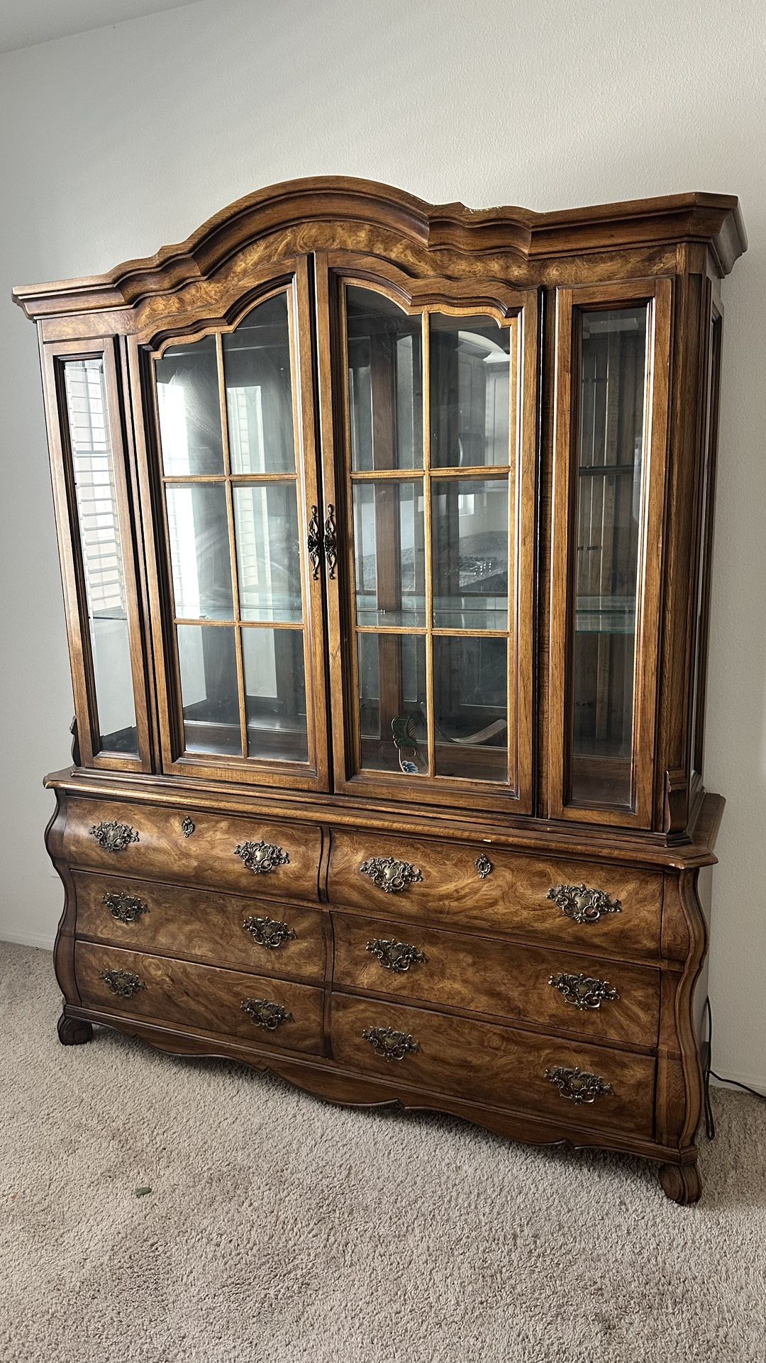 Cabinet/shelf