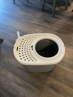 Top Entrance Litter Box