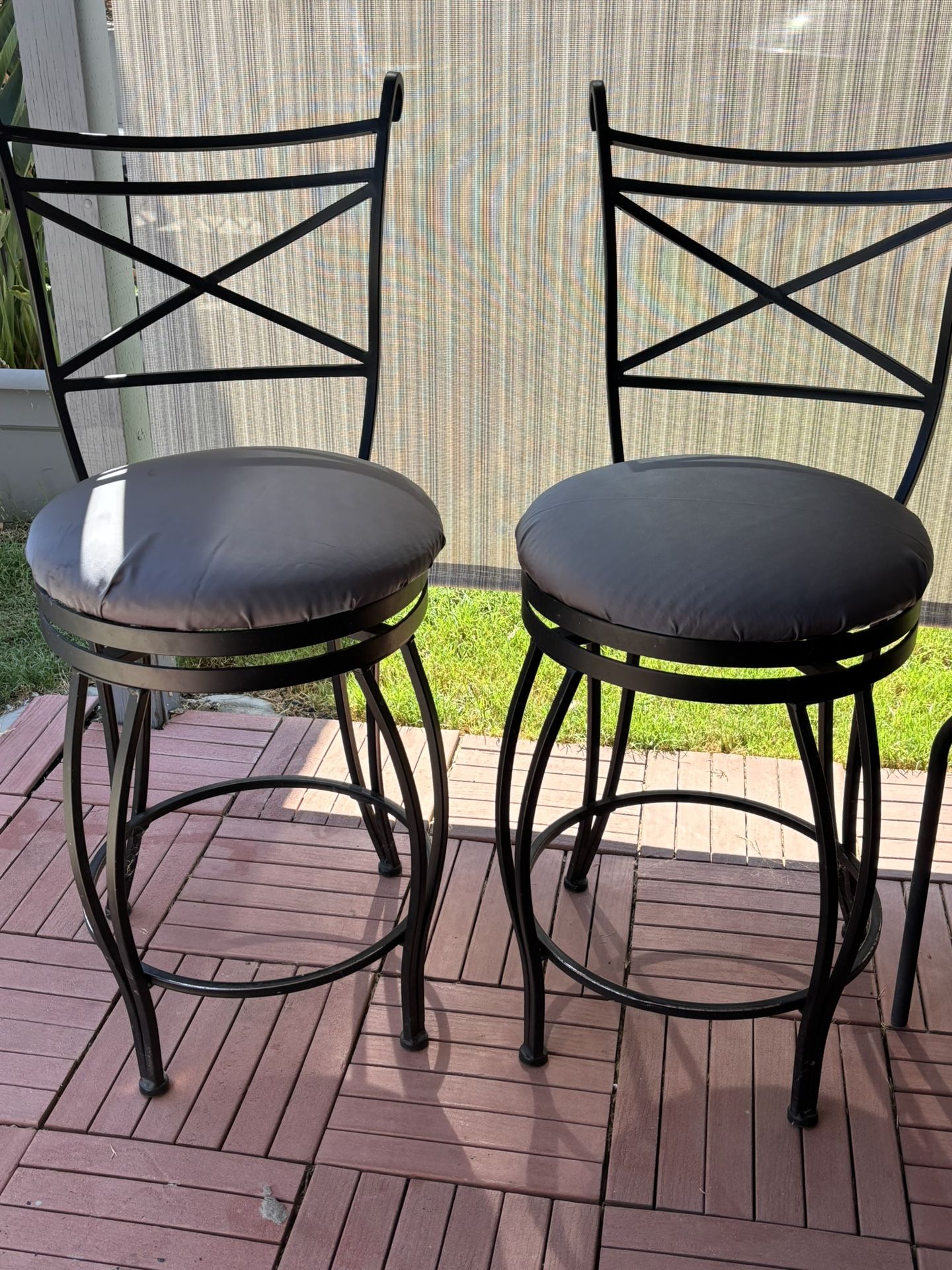 Swivel Bar Stools