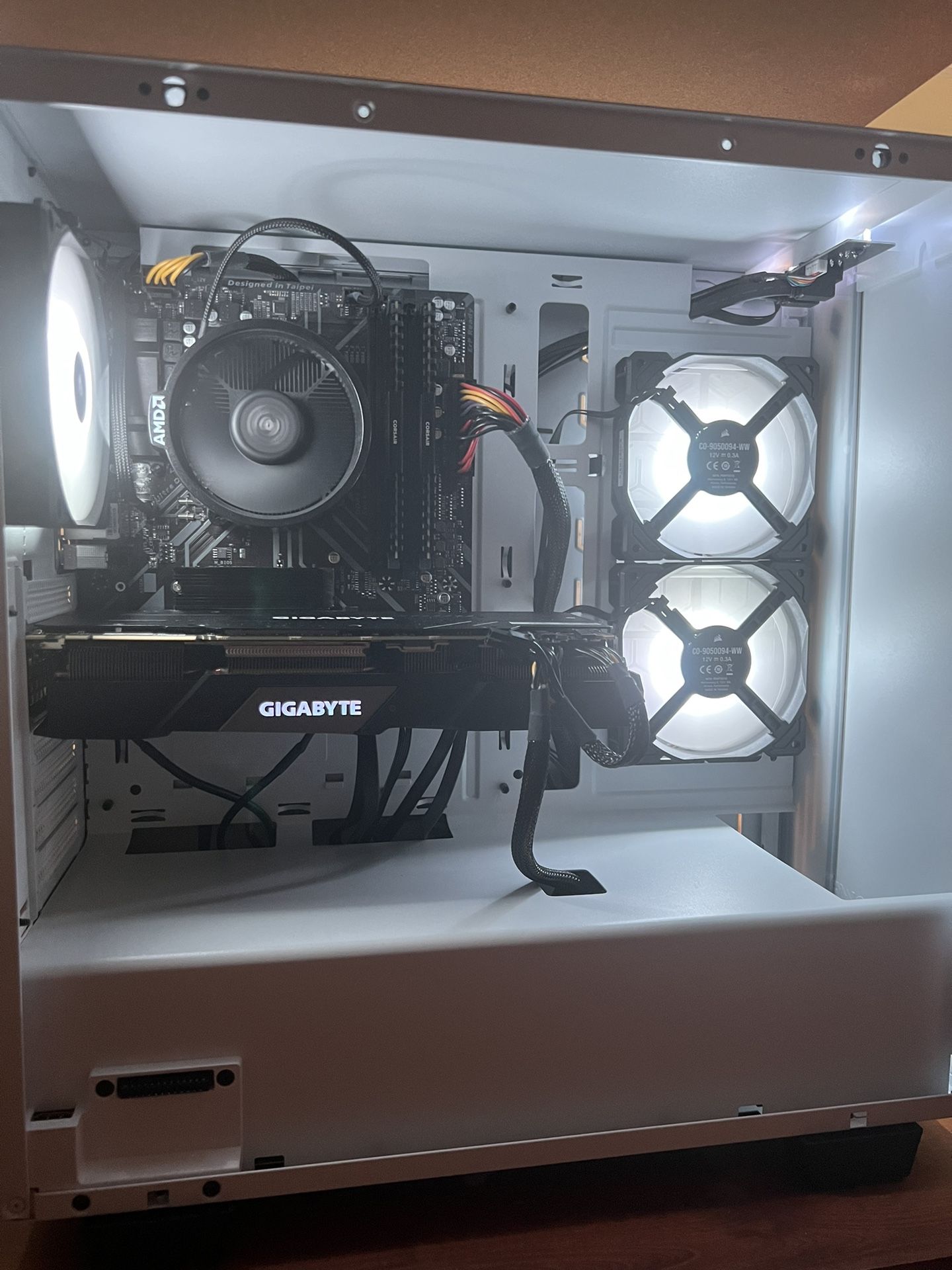 High End Gaming PC In Snowblind Case (Will Trade For Razer Laptop)