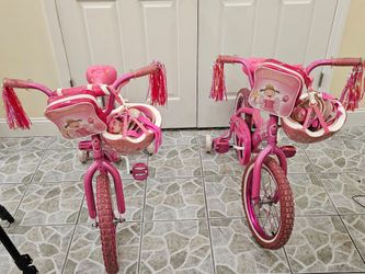 Pinkcalisios bikes with training wheels