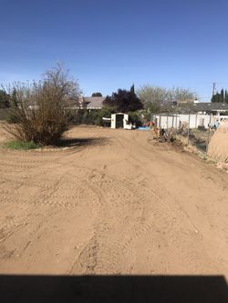 Tractor work in the high desert Phelani Victorville Hesperia Apple Valley Oak Hills Hablamos español