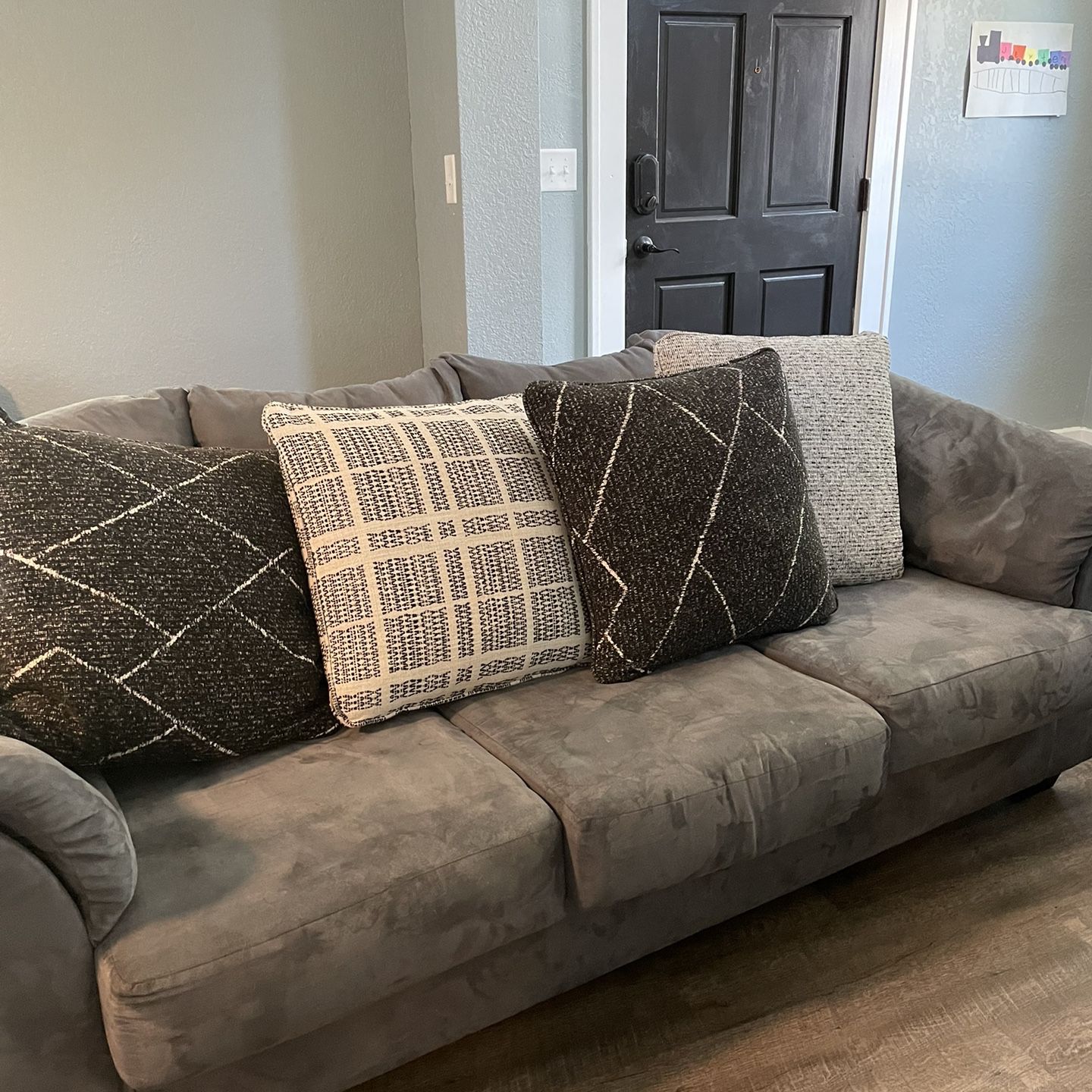 4 Couches For sales 