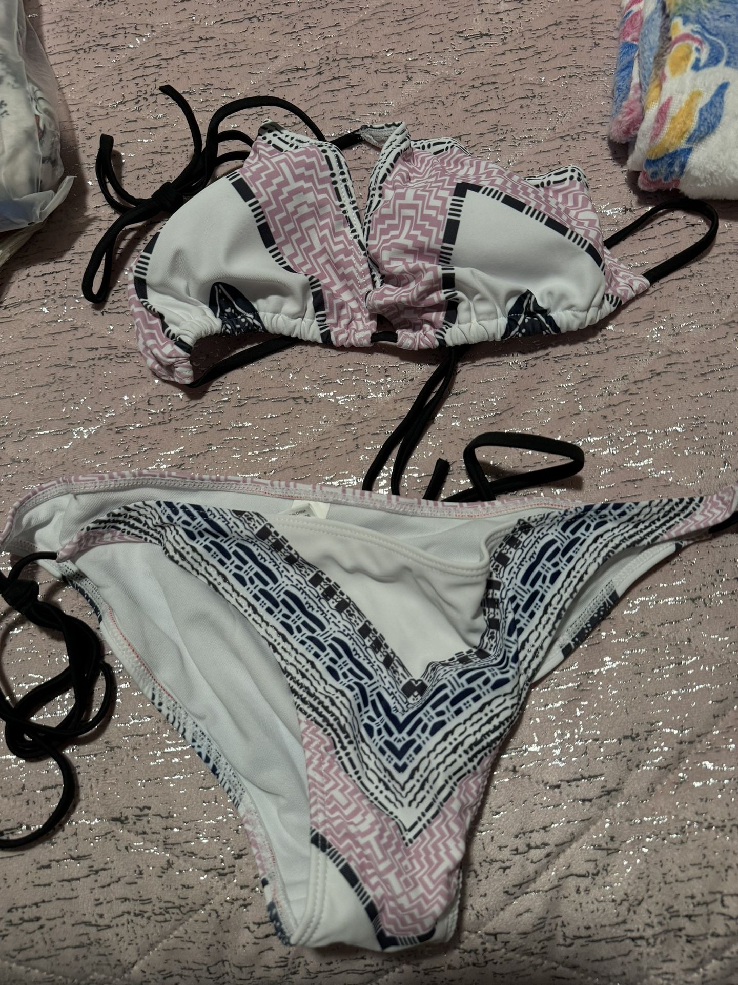 Geometric Pattern Tie Side Triangle 2 Piece Set Bikini, Halter Tie Back Neck Spaghetti Straps Sexy Swimsuit, Women's Swimwear & Clothing