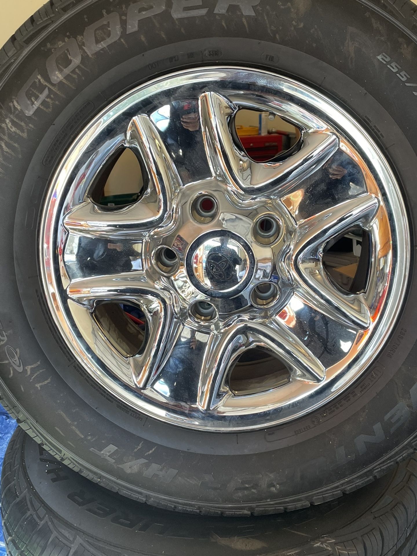 2015 Toyota Tundra Factory Rim and New Tires