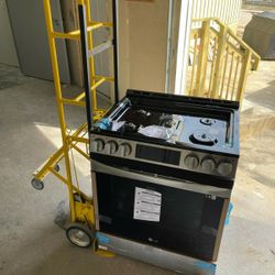 Nice Scratch & Dent Appliances 40%-60% OFF!