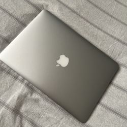 MacBook Air (2015) 13-inch - Silver 