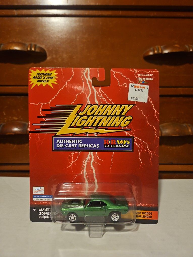 2000 Johnny Lightning 1970 Dodge Challenger KB Exclusive