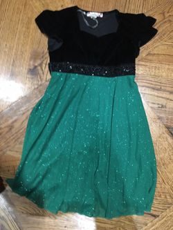 Dress for girl size 7 $ 5
