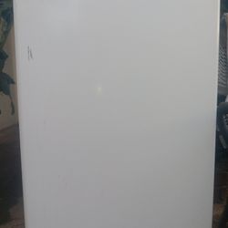 Refrigerator  4.4 cu.ft. Sanyo