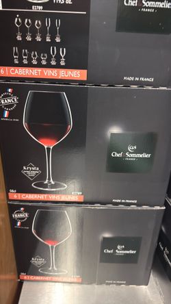 Wine glasses  6 Cabernet vins jeunes