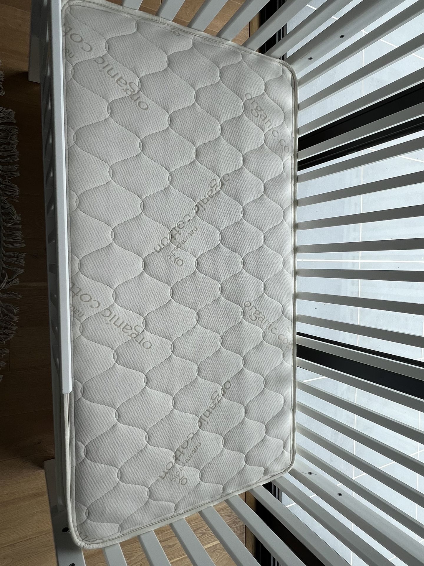 NaturaPedic Crib/toddlers bed mattress-Organic cotton