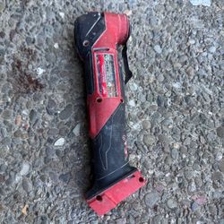 Milwaukee oscillating tool