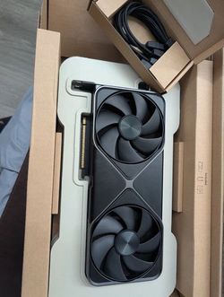 NVIDIA GeForce RTX 5090 Founders Edition | FE | 32GB GDDR7