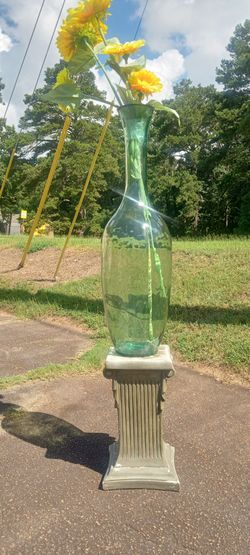 New 39 in recycled glass floor vase high quality masterpiece very detailed and elegant made in Portugal