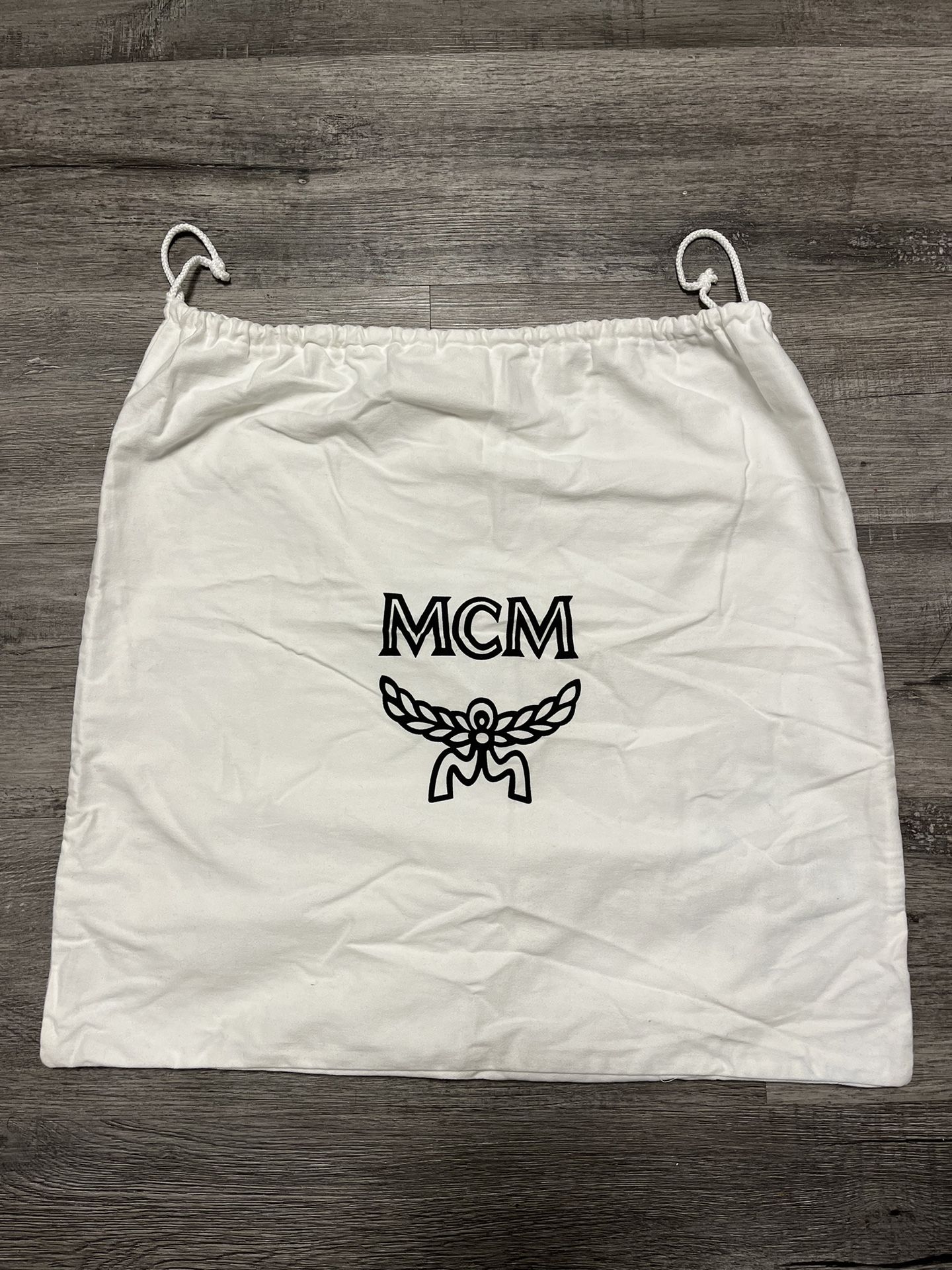 NWOT MCM Dust Bag White with Drawstrings Large, Would Fit Large Bag, 19x20
