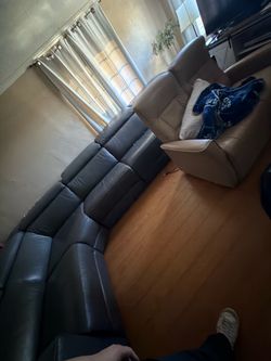 Sofa sectional leather recliner