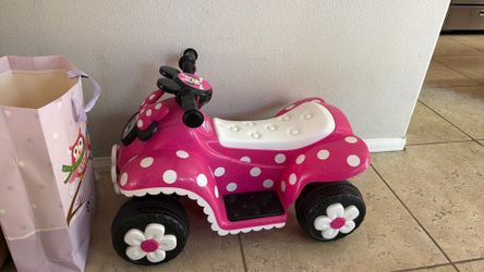 Minnie Mouse Car