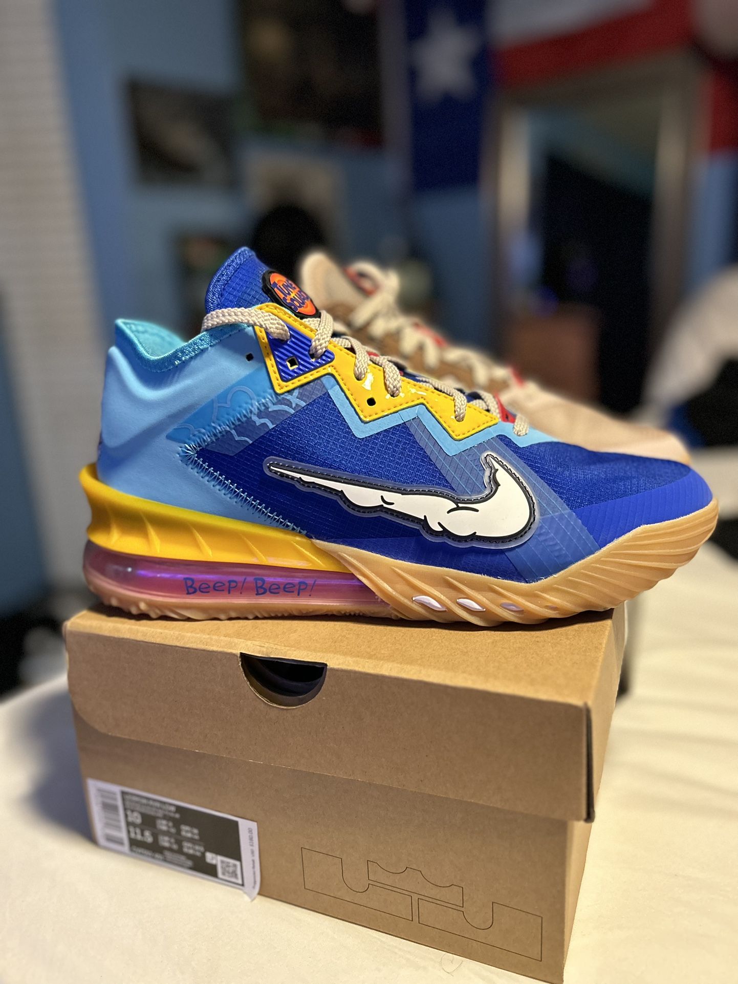 Lebron 18 Low Spacejam