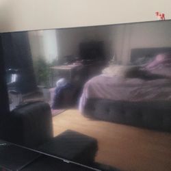 Samsung Smart TV With Stand