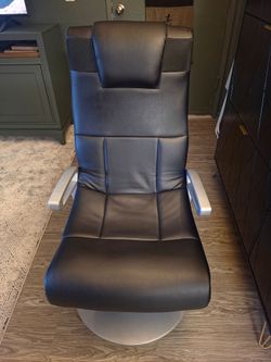 Gaming chair