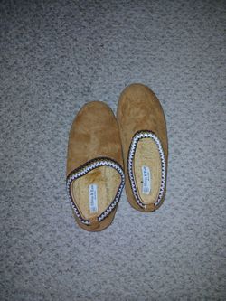 Olivia & Kate Womens Moccasin Slippers Tan Suede Faux Fur Size 8 - Like New