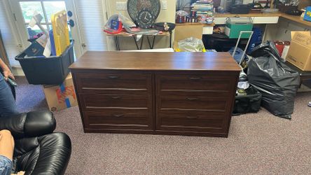 Six drawer dresser
