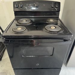 Electric Stove Almost New 