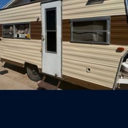 1970 Travel Trailer 18 Ft