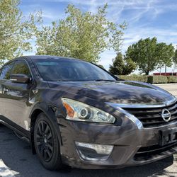 Nissan Altima 2015
