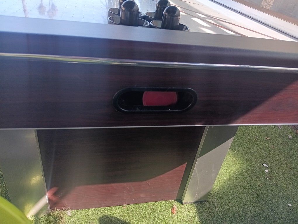 Air Hockey Table
