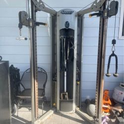 Hoist Fitness Functional Trainer Gym Equipment Exercise Weight Machine 