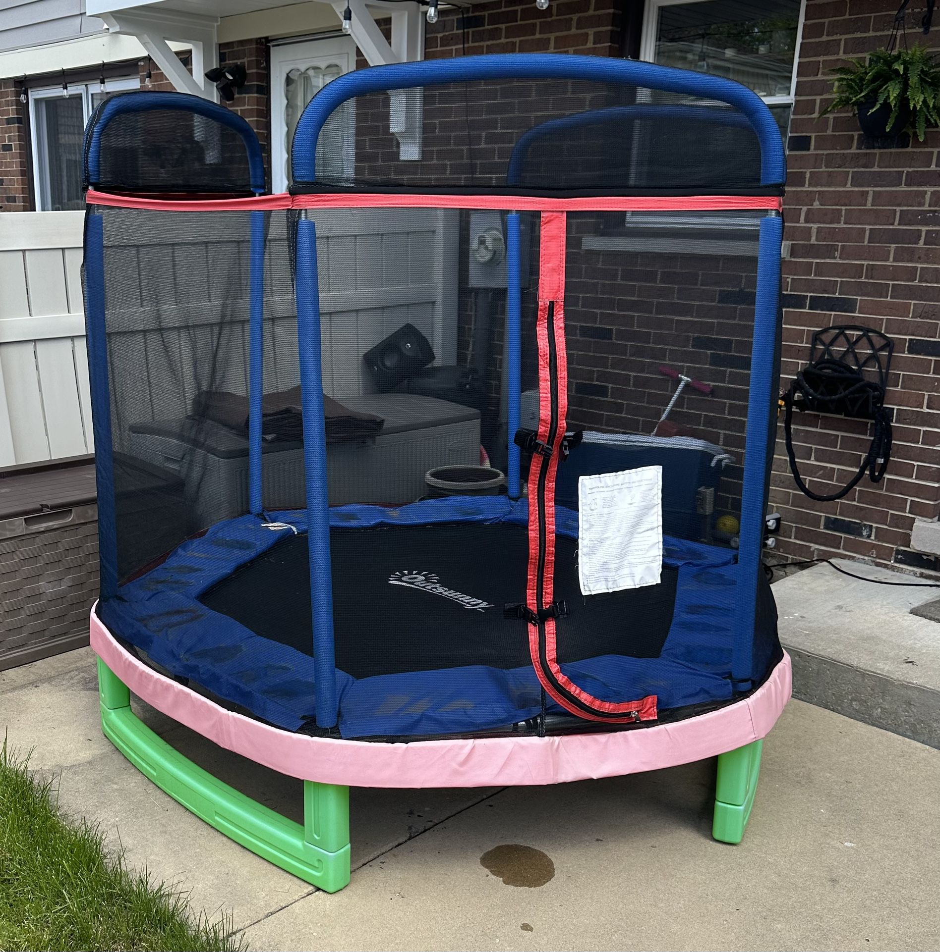 7ft outdoor trampoline for kids 7ft, heavy duty