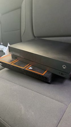Xbox one S and Play Station4