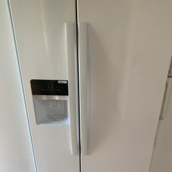 Whirlpool refrigerator side by side new scratch and dent 33”