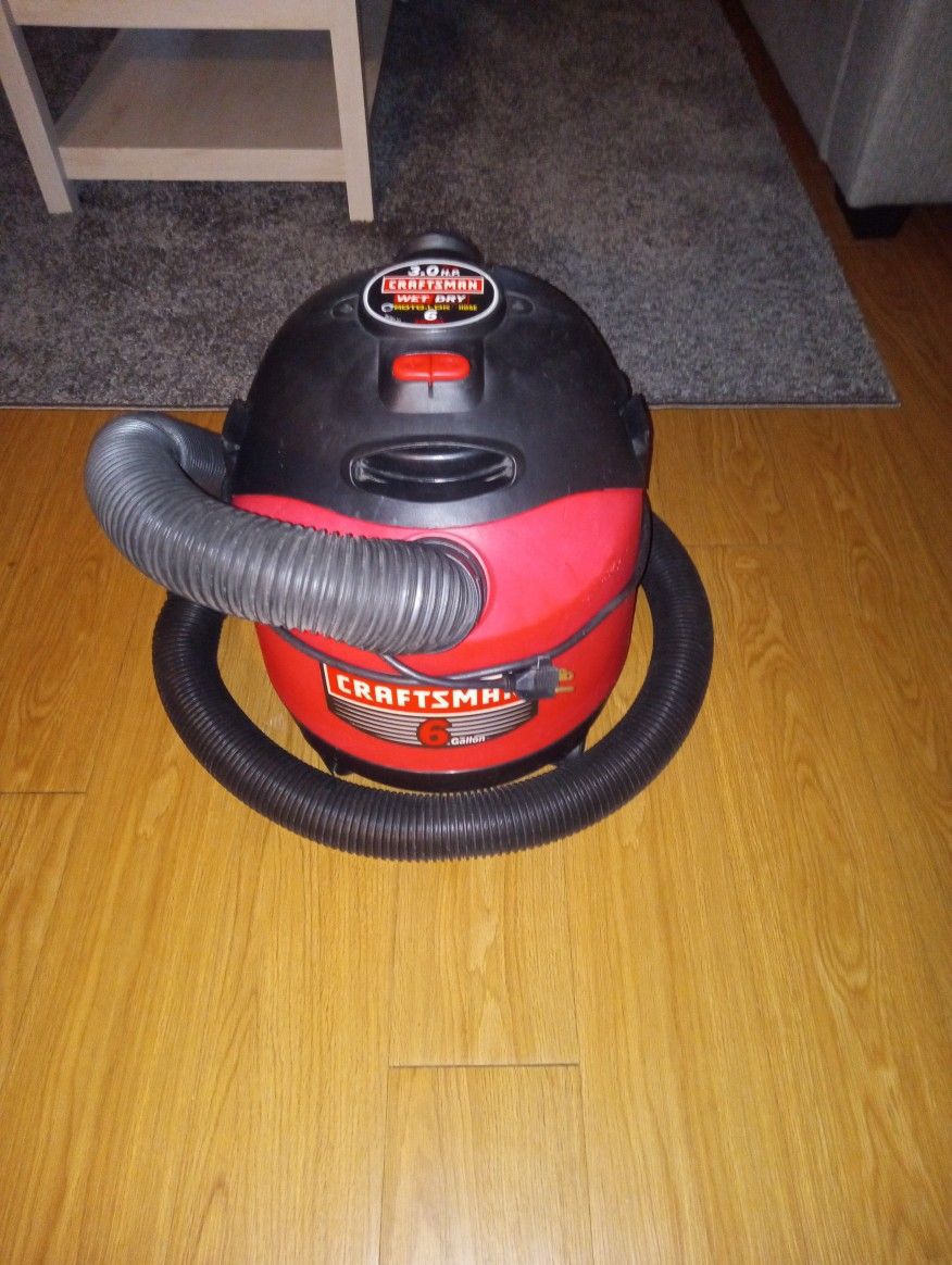 Craftsman 6.0 Gallon 3 HP Wet/Dry Vacuum