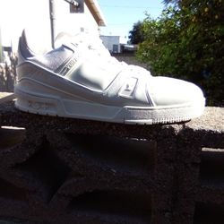 Louie Vuitton White Mens 9 Shoe Never Worn Has Been Sitting In My Closet I Want $300