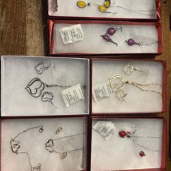 Beautiful Earrings Sets 