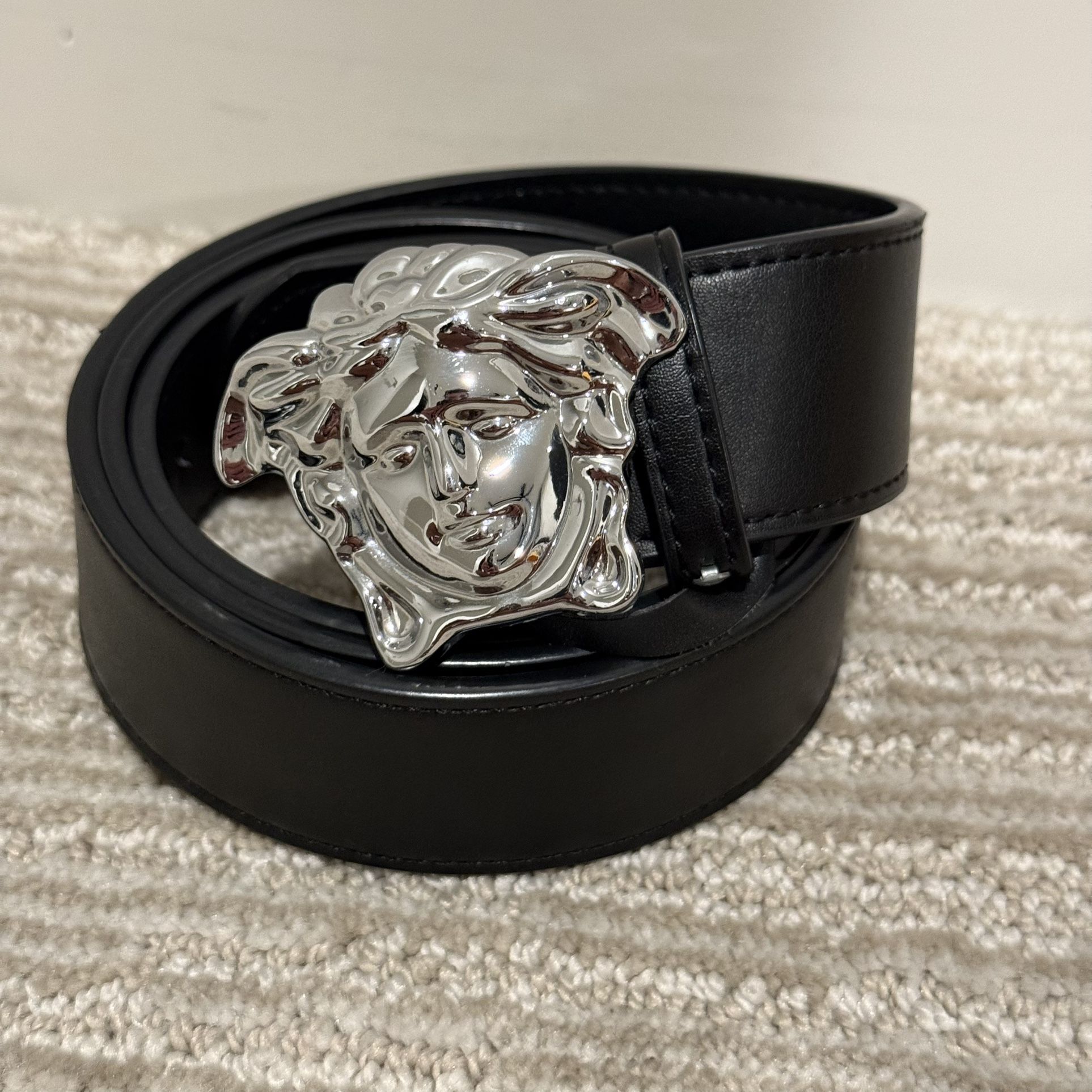 Men’s Black Leather Silver Medusa Belt 40 inch length