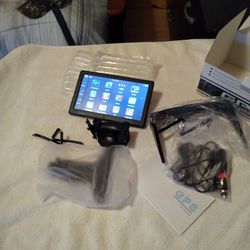 GPS NAVIGATION 