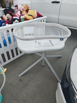 Free Halo Bassinet