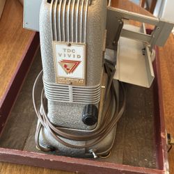 Tdc Vivid Slide Projector Vtg 