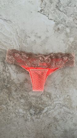 BEACH BUNNY SWIMWEAR