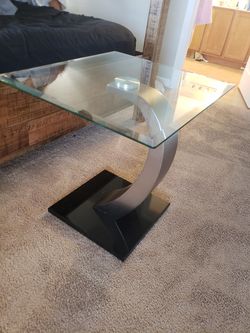 Large modern end table