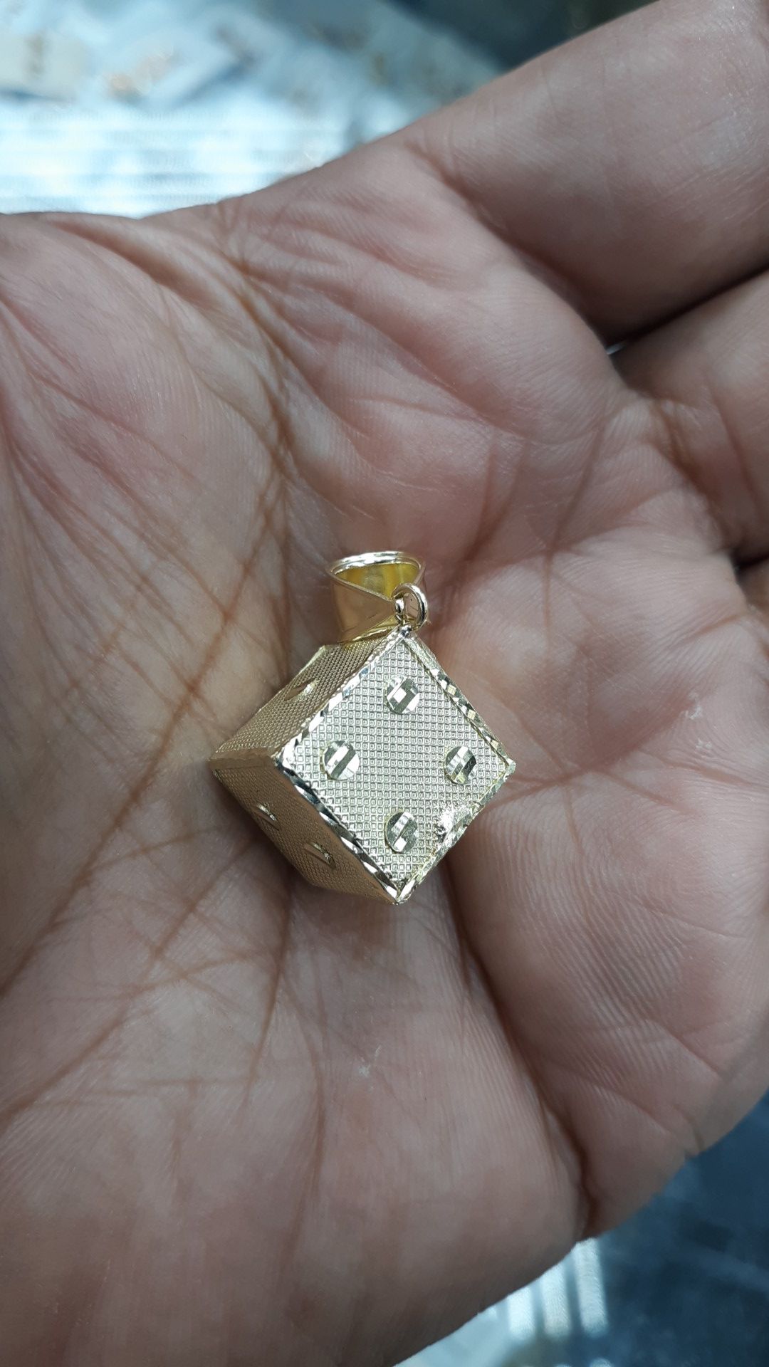 10k gold dice charm 1 inch with bell 6.8 grams