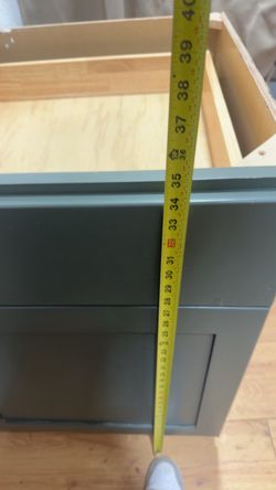 Kitchen cabinet