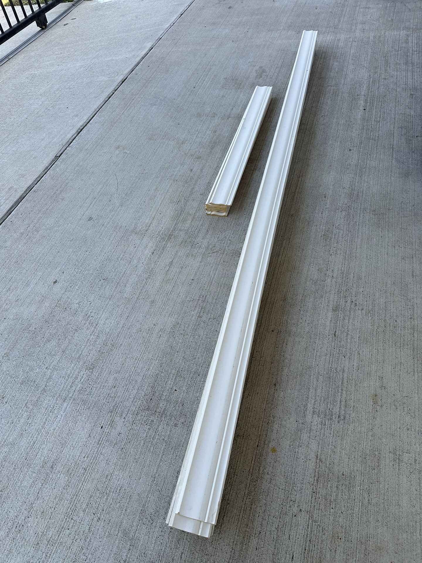 CoverTrim 19/32 in. x 4.1/4 in. x 11ft MDF Crown Moulding $160 OBO.