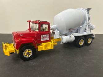 Mack R-600 Manatt's Concrete Mixer Die-cast Truck