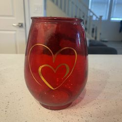 Flower Vase - Will Be Deep Cleaned Before Pickup